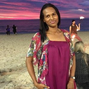 Meet your Posher, Julie